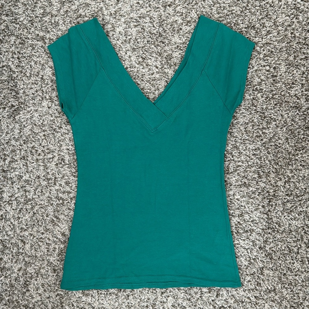 Gap Top - Picture 2 of 3